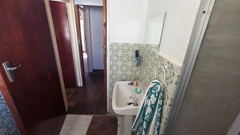 4 Bedroom Property for Sale in Goodwood Park Western Cape